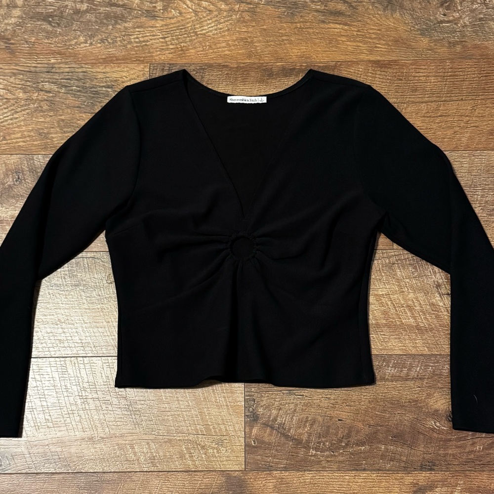 Abercrombie & Fitch Black O-Ring Fitted Blouse - Picture 2 of 5